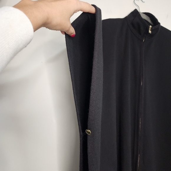 St John Black Wool Poncho Knit cape Minimalist Lagenlook Neutral Luxury luxe - Picture 8 of 15